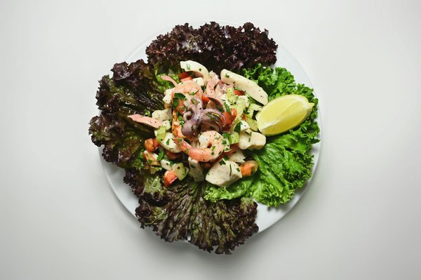 Hoe gebruik je een mandoline op een veilige manier in de keuken?